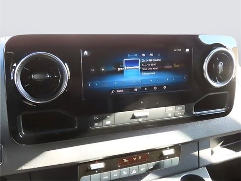 Used 2024 Mercedes-Benz Sprinter 2500 image 57