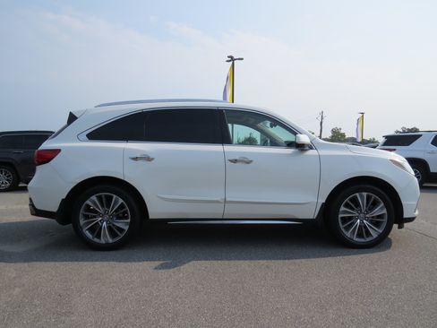Used 2017 Acura MDX SH-AWD w/ Technology Package image 9