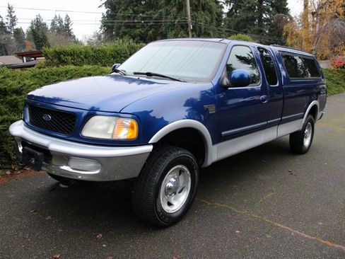 Used 1998 Ford F150 Lariat image 1