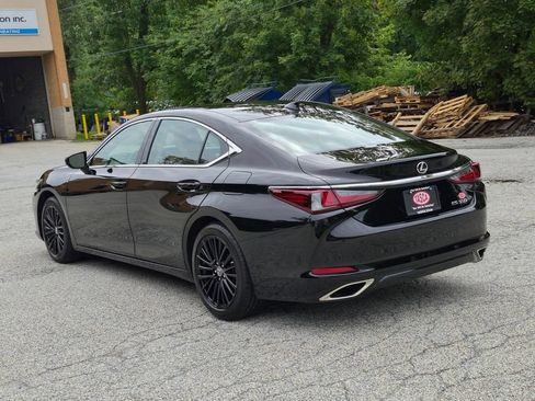 Used 2024 Lexus ES 350 w/ Premium Package FWD image 7