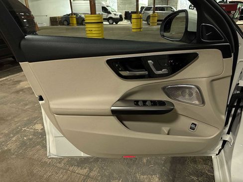 Used 2022 Mercedes-Benz C 300 4MATIC Sedan image 31