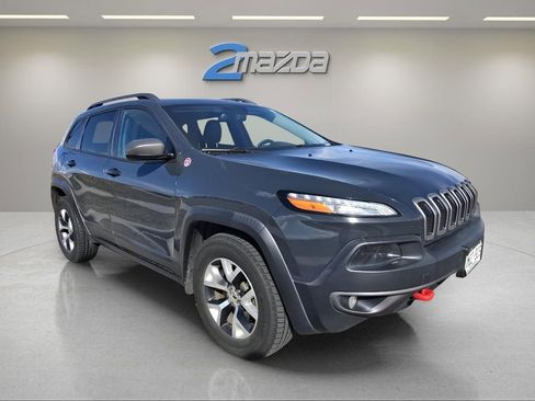 Used 2016 Jeep Cherokee Trailhawk w/ Comfort/Convenience Group image 7