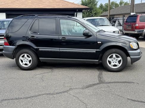Used 1999 Mercedes-Benz ML 320 4MATIC image 20