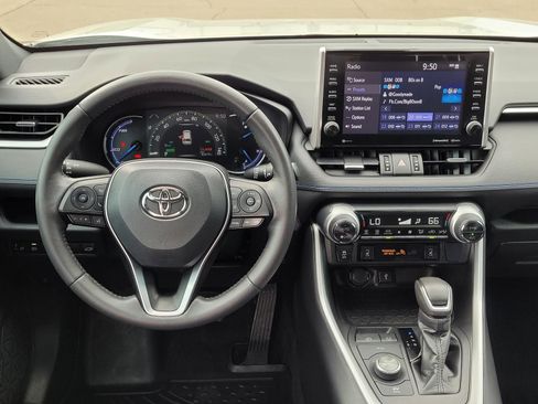 Used 2022 Toyota RAV4 XSE AWD/4WD image 19