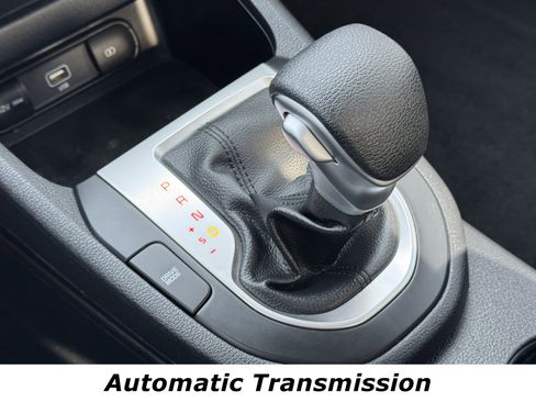 Used 2024 Kia Forte LXS image 11