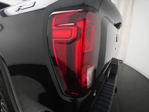 Used 2024 GMC Sierra 1500 Elevation w/ X31 Off-Road Package AWD/4WD image 31