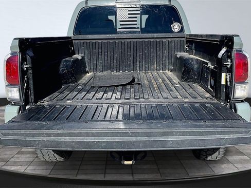 Used 2023 Toyota Tacoma TRD Off-Road image 19