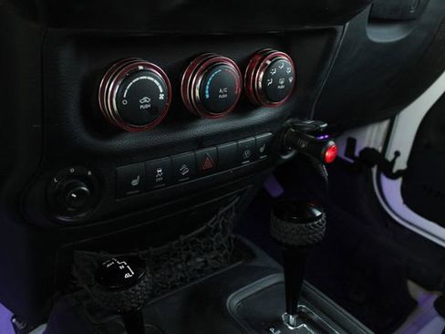 Used 2016 Jeep Wrangler Unlimited Sport image 13