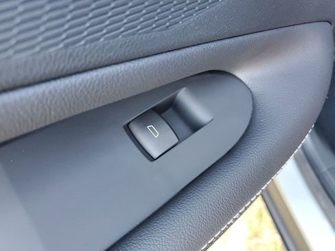 Used 2026 Chevrolet Blazer EV LT w/ Midnight/Sport Edition image 15