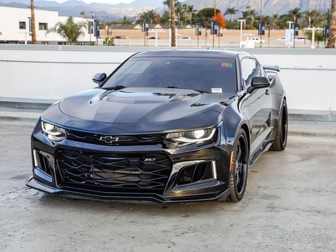Used 2020 Chevrolet Camaro ZL1 image 4