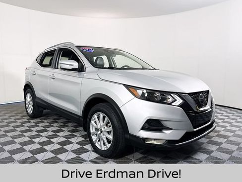 Certified 2022 Nissan Rogue Sport SV w/ Technology Package FWD image 1