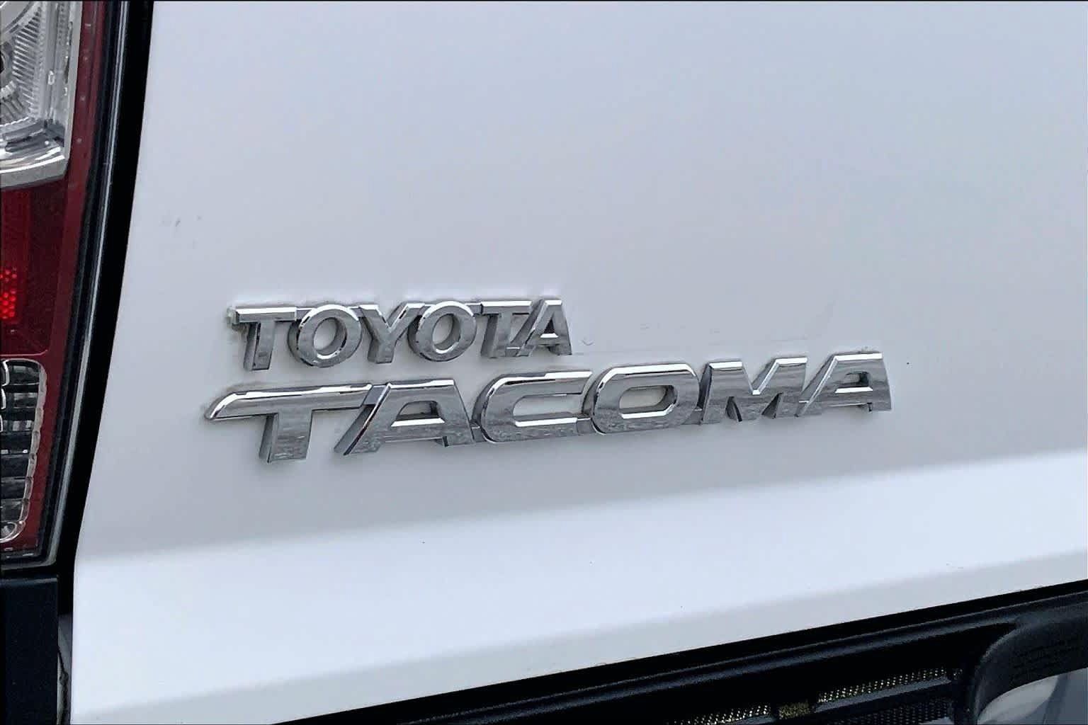 Used 2010 Toyota Tacoma PreRunner RWD image 26