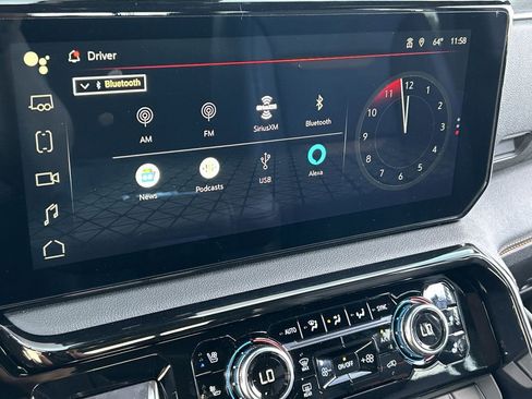 Used 2025 GMC Sierra 2500 AT4 w/ Technology Package image 13