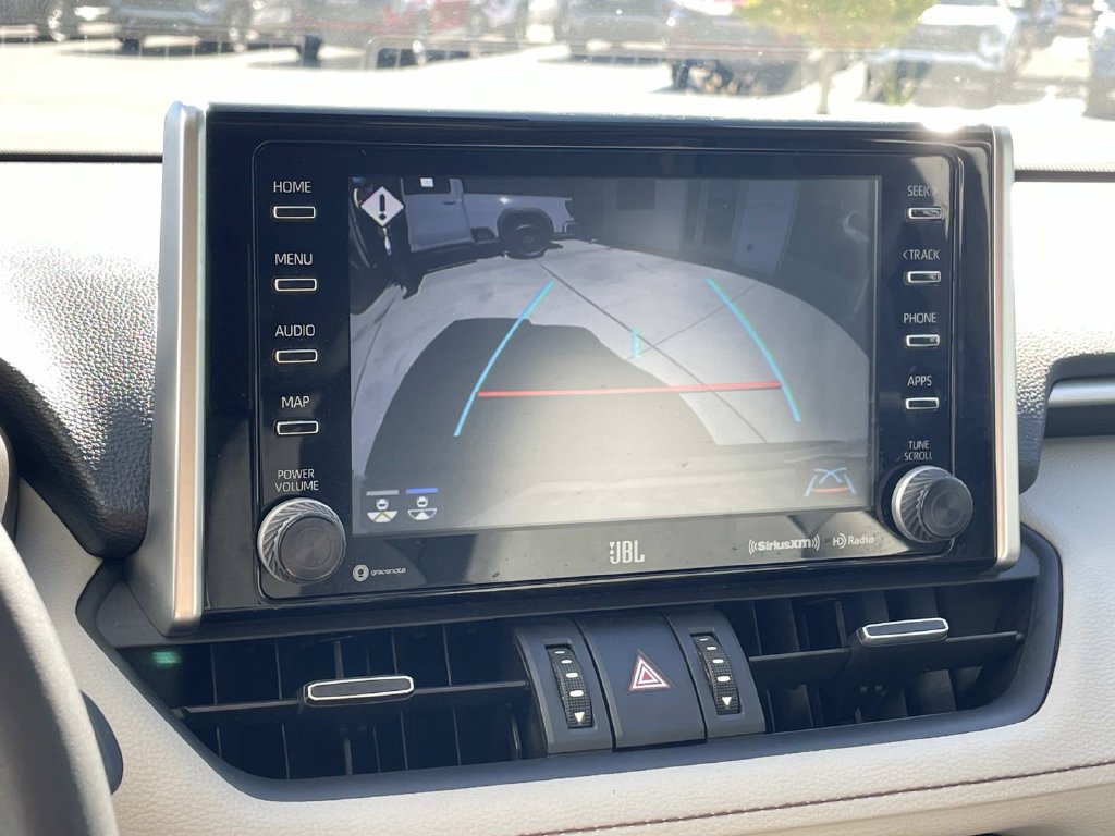 Used 2019 Toyota RAV4 XLE Premium FWD image 29