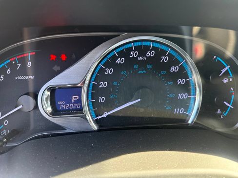 Used 2014 Toyota Sienna XLE FWD image 5