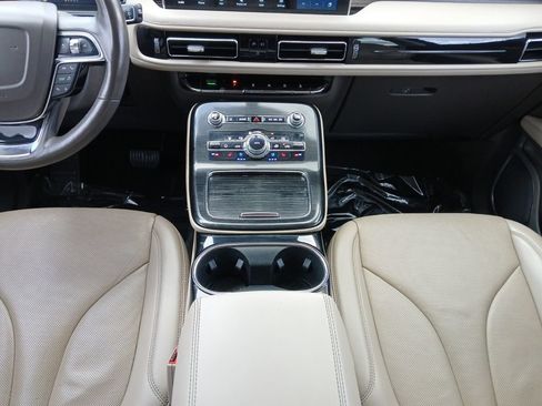 Used 2021 Lincoln Nautilus Reserve w/ Equipment Group 201A FWD image 15