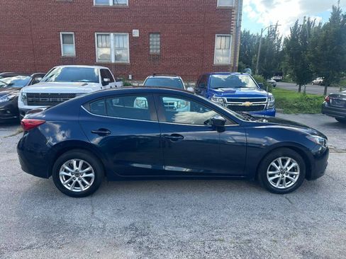 Used 2016 MAZDA MAZDA3 i Sport w/ Preferred Equipment Package FWD image 4