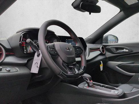 New 2026 Chevrolet Trax RS w/ Sunroof Package FWD image 3
