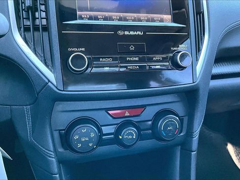 Used 2018 Subaru Crosstrek 2.0i Premium image 15