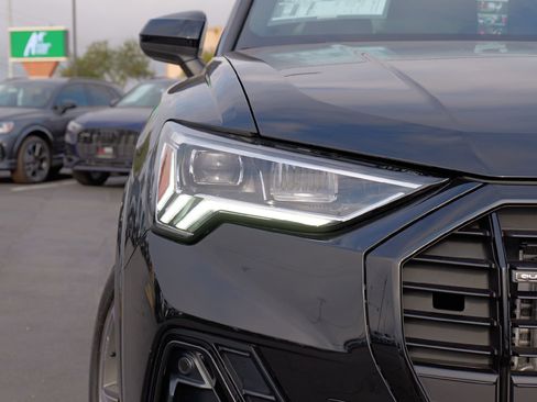 New 2025 Audi Q3 2.0T Premium image 3