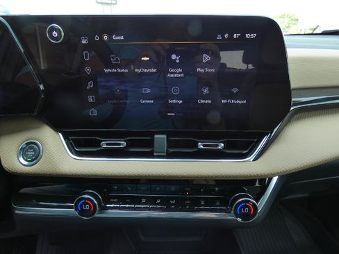 New 2026 Chevrolet Equinox ACTIV w/ Convenience Package III AWD/4WD image 21