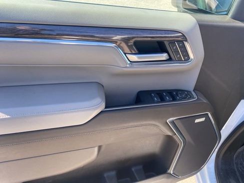 Used 2024 Chevrolet Silverado 1500 LTZ w/ LTZ Premium Package image 17