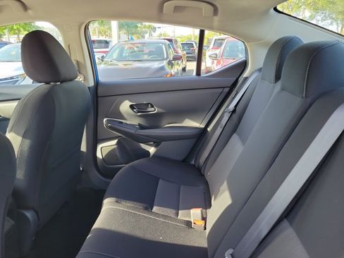 Used 2025 Nissan Sentra SV FWD image 11