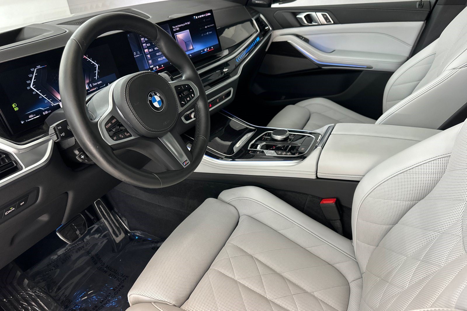 Used 2025 BMW X5 sDrive40i w/ M Sport Package RWD image 4