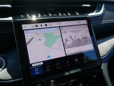 New 2025 Jeep Grand Cherokee Limited 4xe image 34