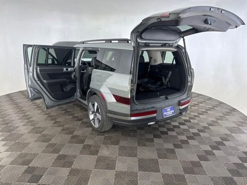 Used 2026 Hyundai Santa Fe Limited AWD/4WD image 16