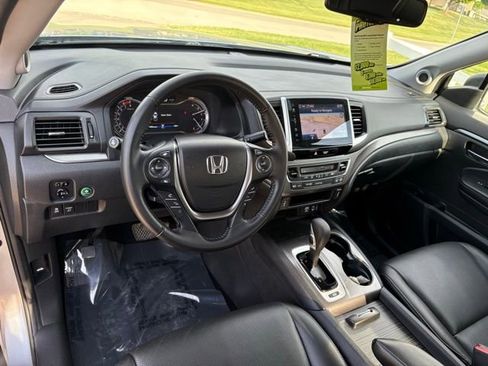 Used 2017 Honda Ridgeline RTL-T image 12
