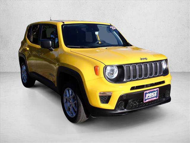 Used 2023 Jeep Renegade Latitude AWD/4WD image 6