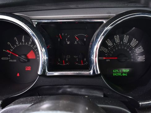 Used 2009 Ford Mustang GT Premium RWD image 23