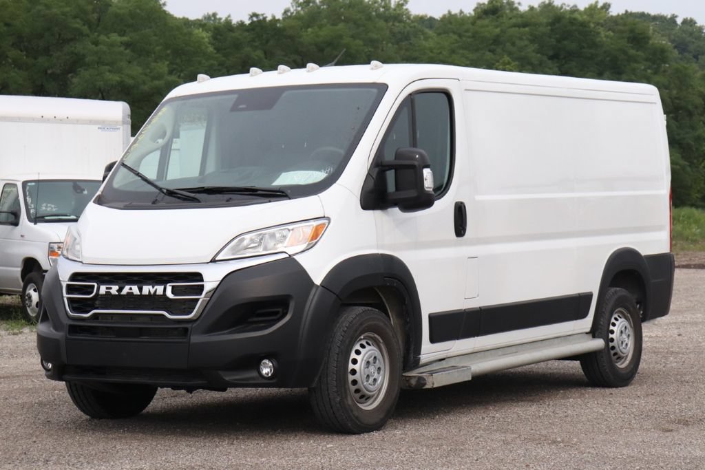 Used 2025 RAM ProMaster 2500 w/ U-Haul Equipment Group FWD image 5
