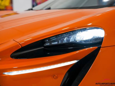 Used 2023 McLaren Artura RWD image 37