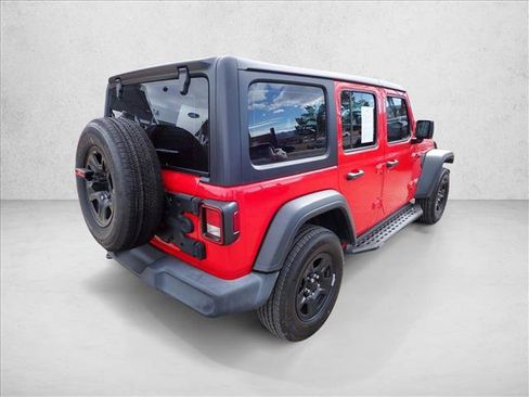 Used 2019 Jeep Wrangler Unlimited Sport image 4