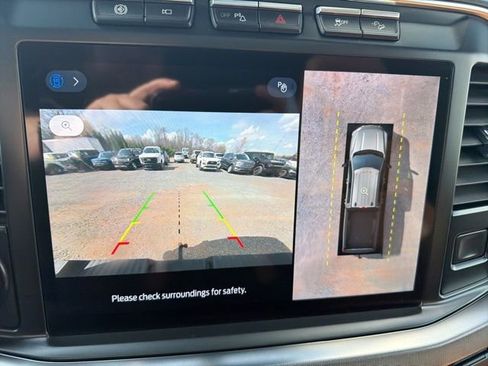 Used 2024 Ford F450 Platinum w/ FX4 Off-Road Package image 25