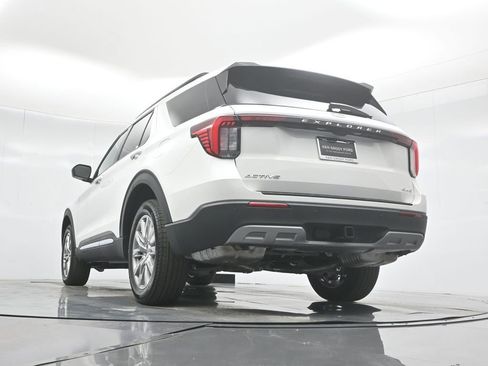 New 2025 Ford Explorer Active w/ Active Comfort Package image 48