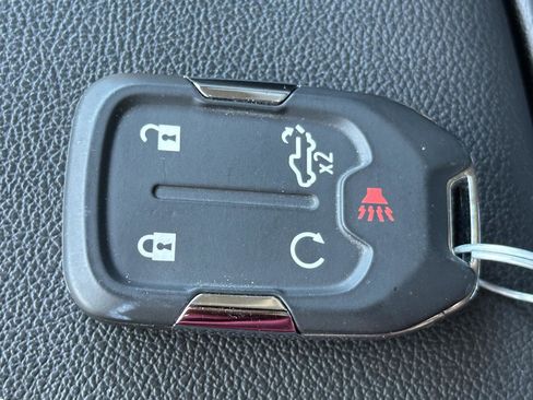 Used 2019 Chevrolet Silverado 1500 RST AWD/4WD image 14
