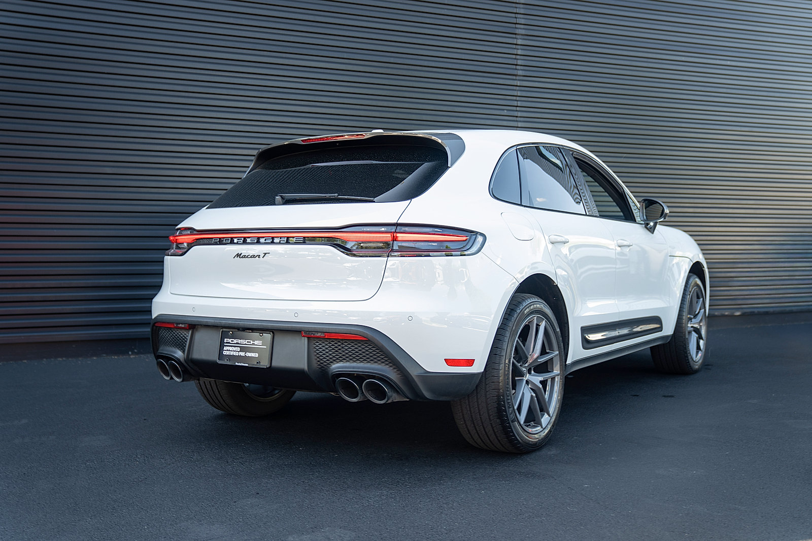 Certified 2026 Porsche Macan T AWD/4WD image 30