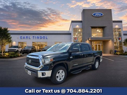 Used 2020 Toyota Tundra SR5 w/ SR5 Upgrade Package AWD/4WD image 1