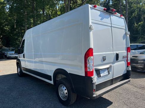 Used 2021 RAM ProMaster 2500 w/ Interior LED Lighting Group FWD image 9