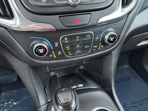 Used 2020 Chevrolet Equinox Premier FWD image 26