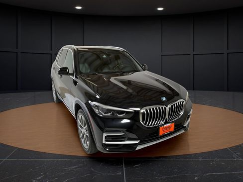 Used 2022 BMW X5 xDrive40i AWD/4WD image 3