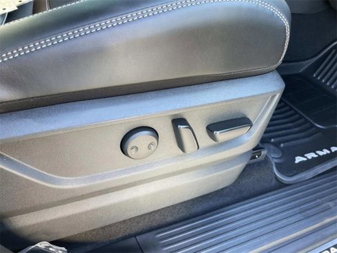 New 2026 Nissan Armada SL image 21