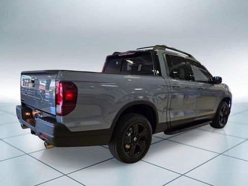 New 2026 Honda Ridgeline Black Edition image 4