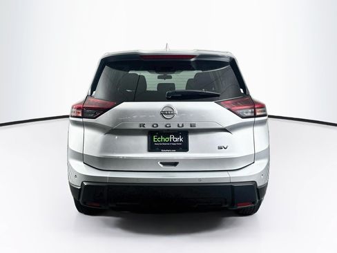 Used 2024 Nissan Rogue SV FWD image 7