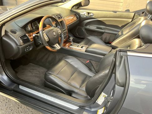 Used 2007 Jaguar XK Convertible image 13