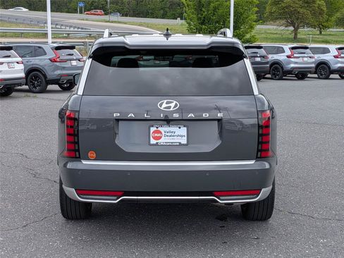 Used 2026 Hyundai Palisade Calligraphy FWD image 6
