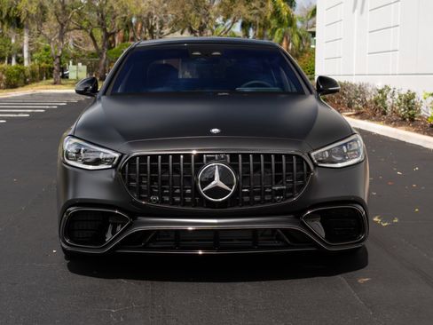 Used 2025 Mercedes-Benz S 63 AMG S image 3